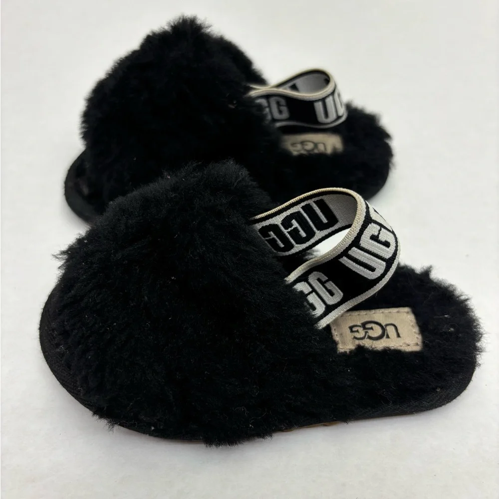 Ugg Black Plush Pom Pom Kids Slippers sz 6 baby
